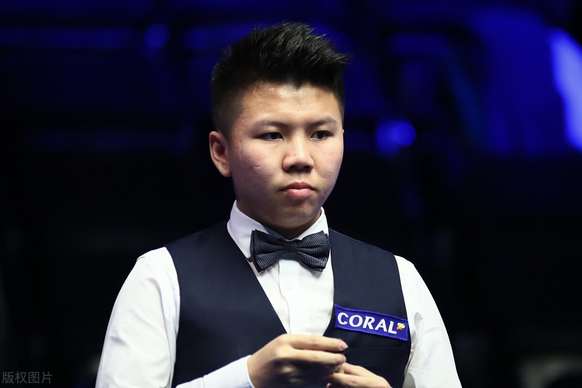 包含德国逆转北爱尔兰，势如破竹稳坐晋级榜首的词条