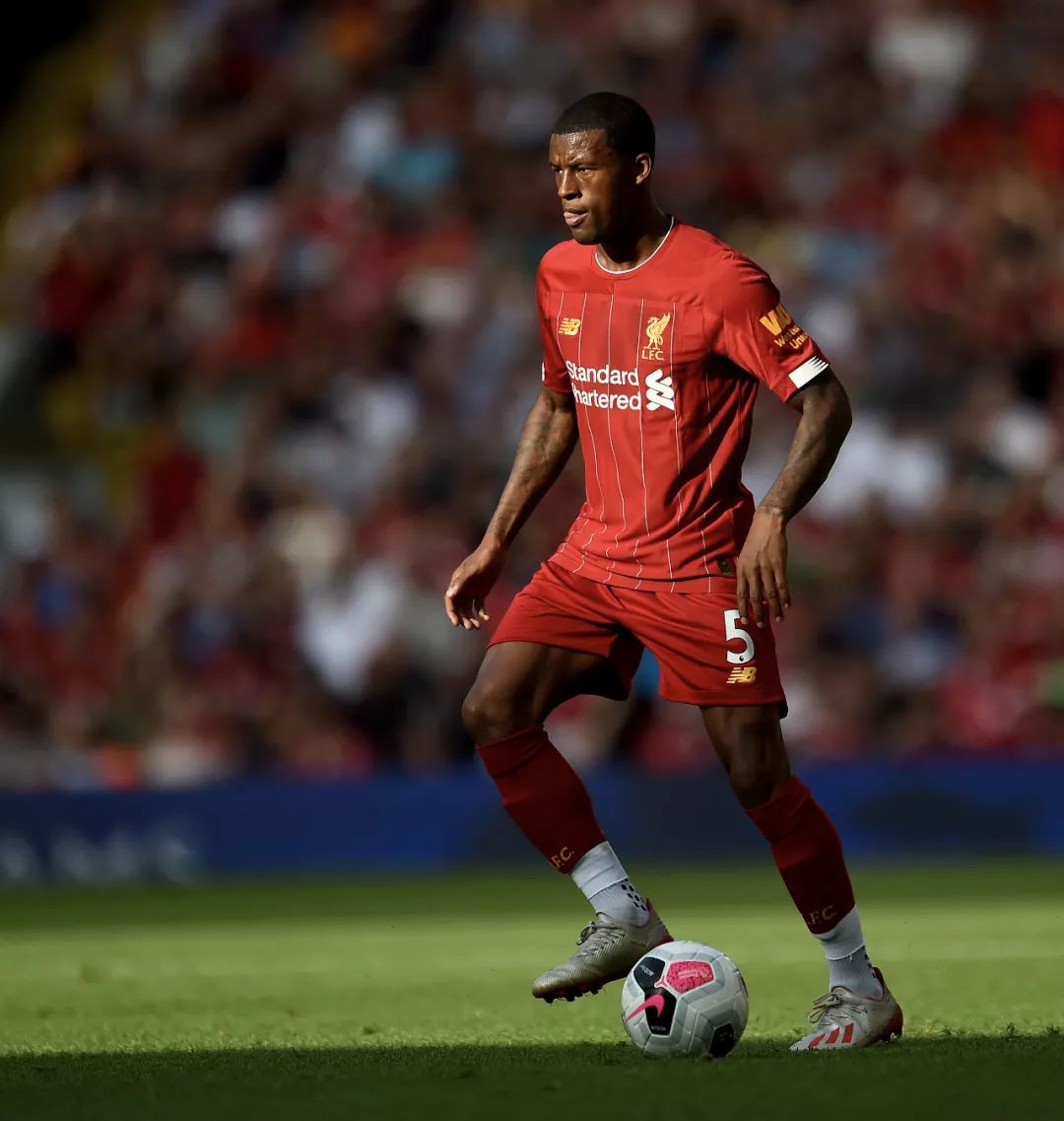 包含雷丁成功经营中场瞄准夺取英超资格的词条