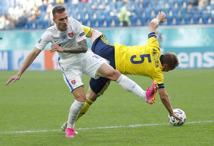 捷克队取得胜利，晋级八强别无选择的简单介绍