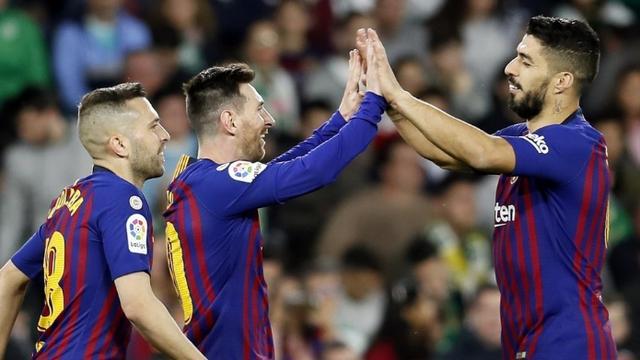 法国劲旅抵达国际赛场备战重要战役的简单介绍