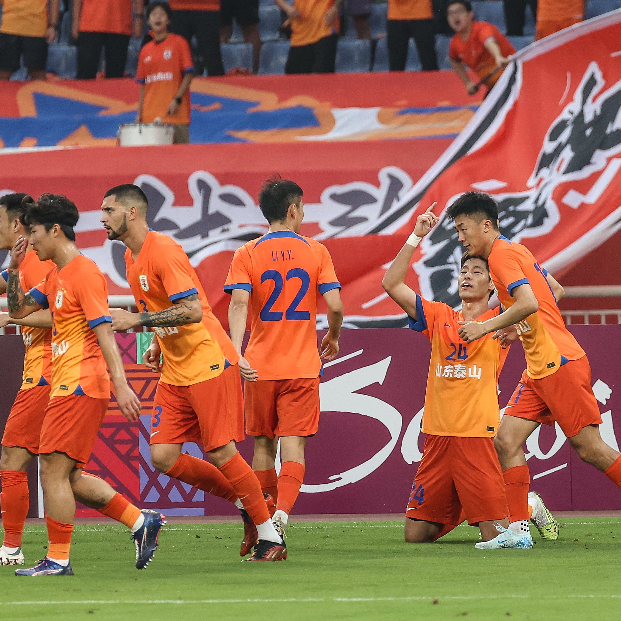 九游游戏-包含挑战自我！欧预赛冠军实力球队蓄势待发的词条