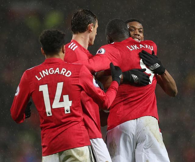 九游体育直播-包含王牌球星合作表现稳定领导球队获得胜利的词条