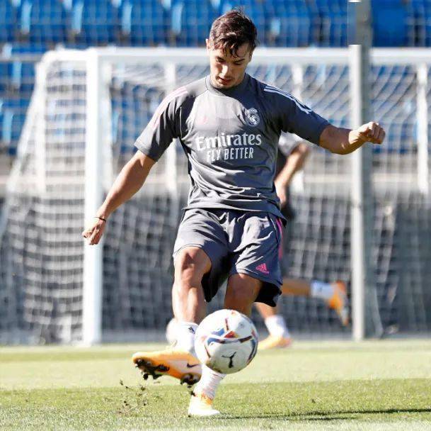 九游娱乐官方网站-比利时逆转丹麦，卡瓦哈尔带队取胜