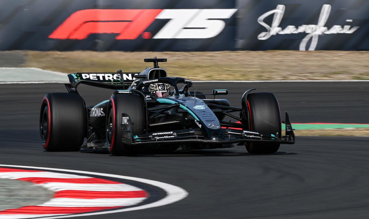 关于迈凯伦绝杀索伯车队，勒克莱尔统治全场的信息