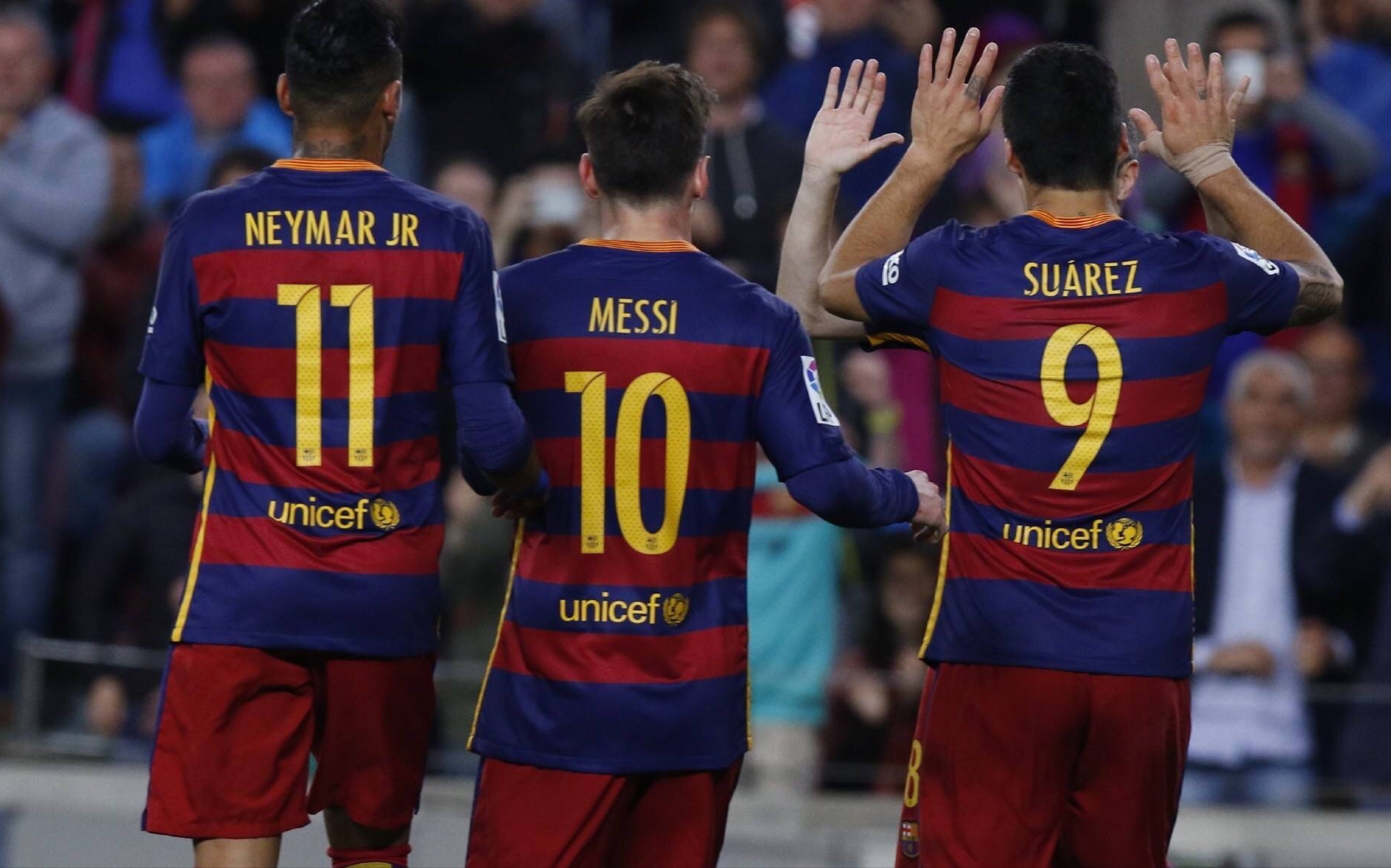 包含马德里竞技鏖战马赛，梅西点燃赛场的词条