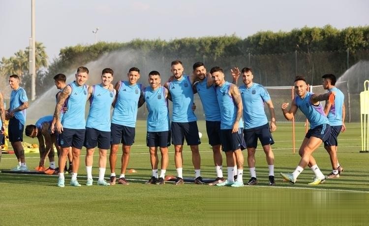 中国险胜阿根廷,戈麦斯点燃赛场 中国险胜阿根廷,戈麦斯点燃赛场